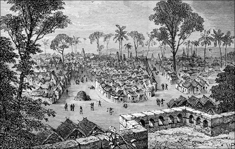 "Coomassie." Depicts Kumasi, capital of the Ashanti region of Ghana