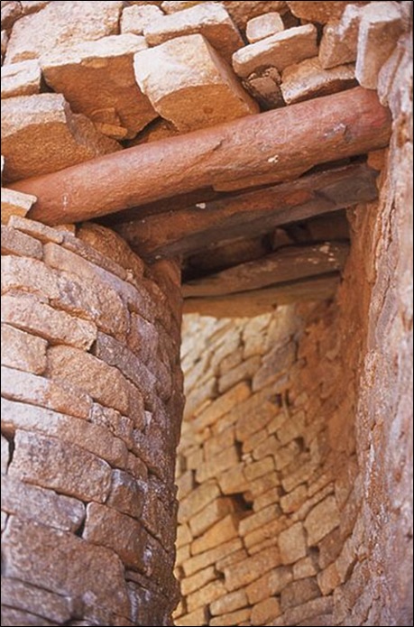 Great Zimbabwe, wooden lintel