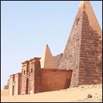 Meroe, pyramid and entrance