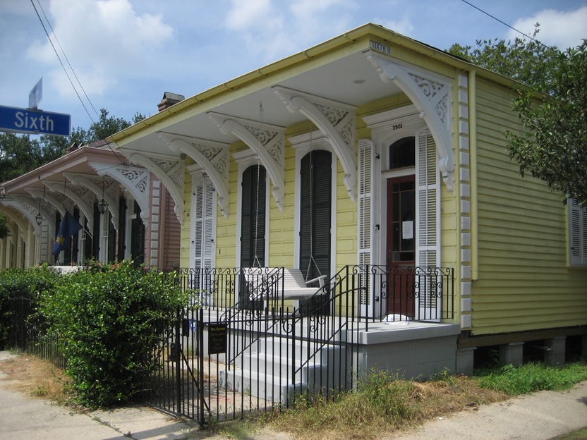 Uptown New Orleans19th century residential architecture