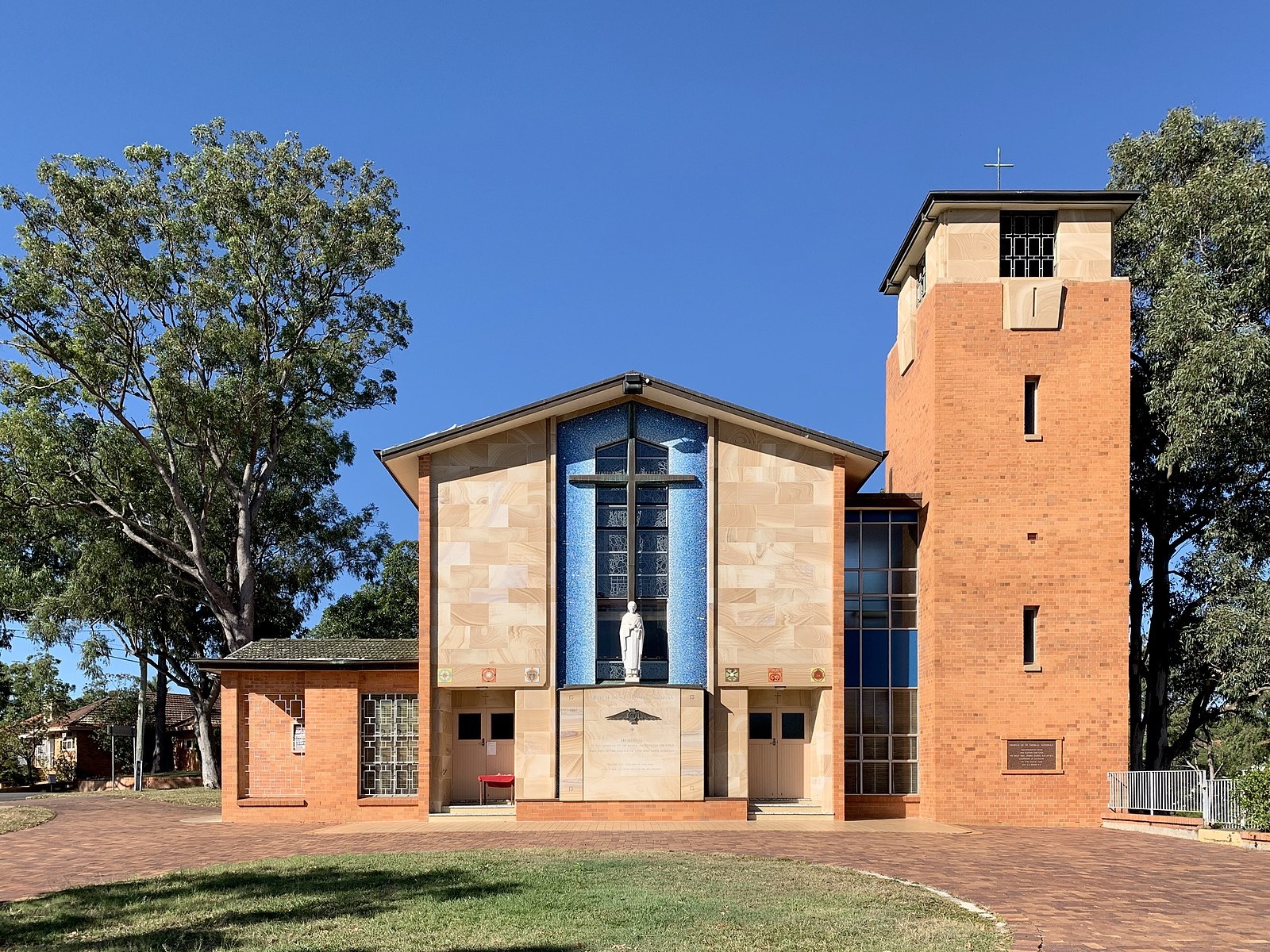 Saint Thomas Aquinas church, St Lucia, Queensland