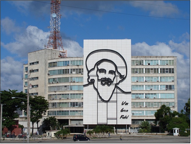 Steel outline of Camilo Cienfuegos on the Ministry of Informatics and Communications